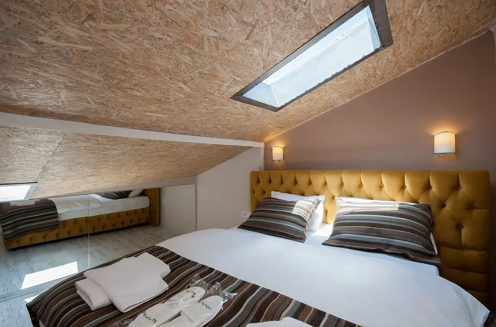 Çatı Katı Süiti (Penthouse)