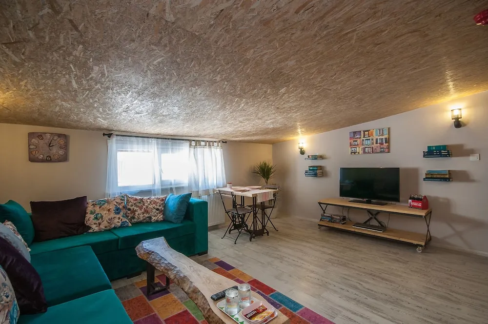 Çatı Katı Süiti (Penthouse)