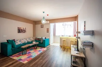 Newway Apartments