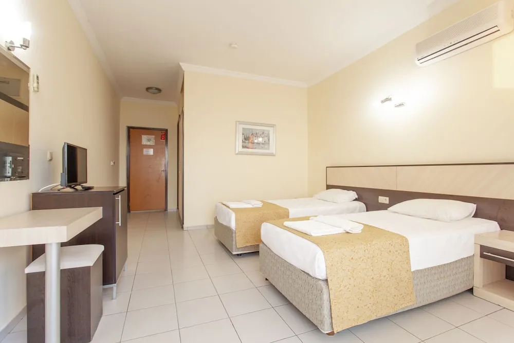 Standard Tek Büyük veya İki Ayrı Yataklı Oda, Deniz Manzaralı