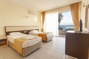 Side Beach Club Hotel