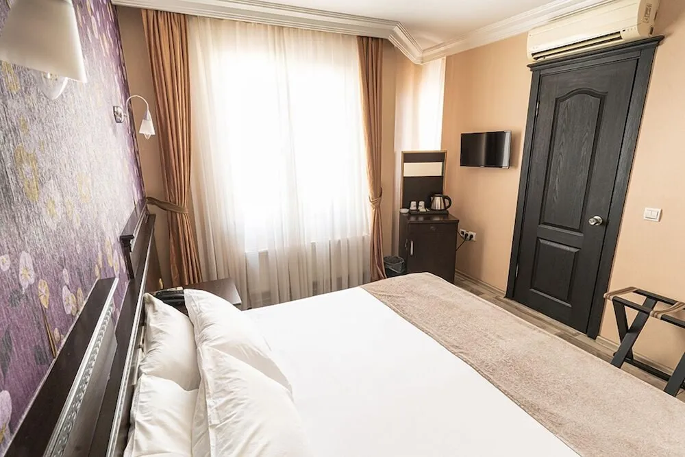 Luxury Tek Büyük veya İki Ayrı Yataklı Oda, Şehir Manzaralı