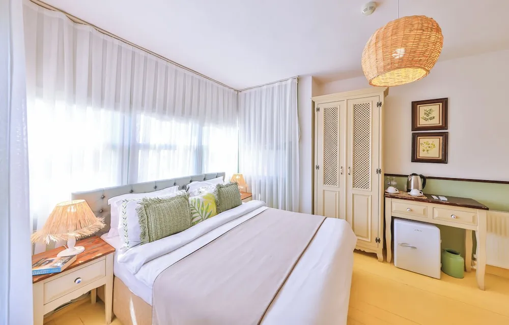 Superior Oda, Sıcak Su Küveti, Bahçe Manzaralı