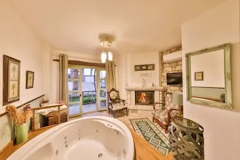 Palas Alacati - Adults Only