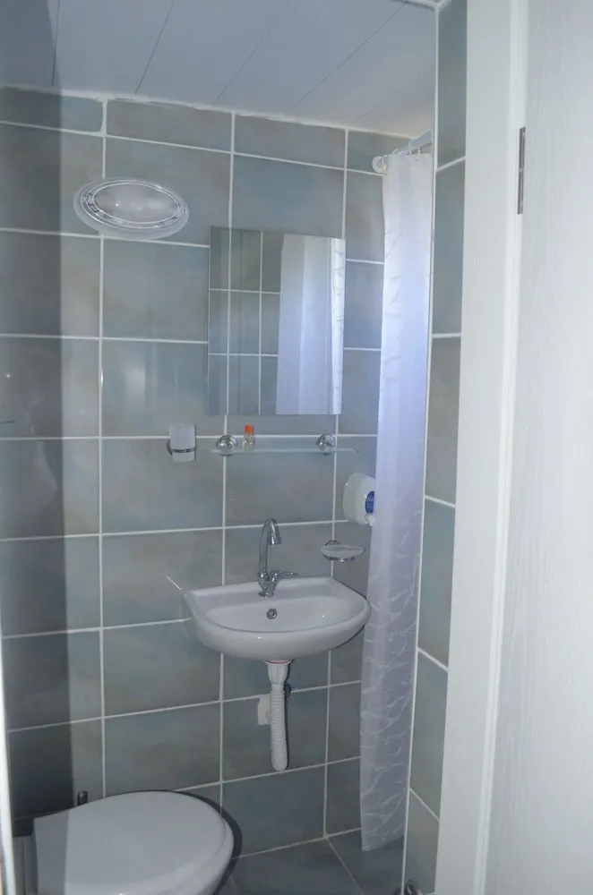 Standard Üç Kişilik Oda