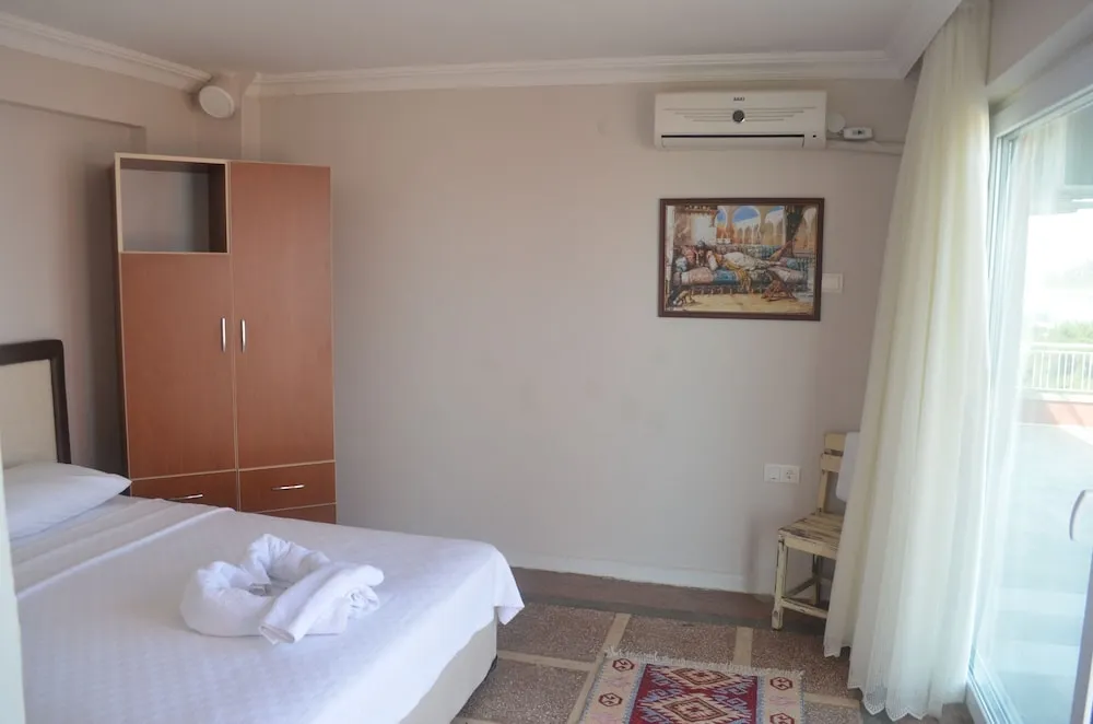 Standard Tek Büyük Yataklı Oda
