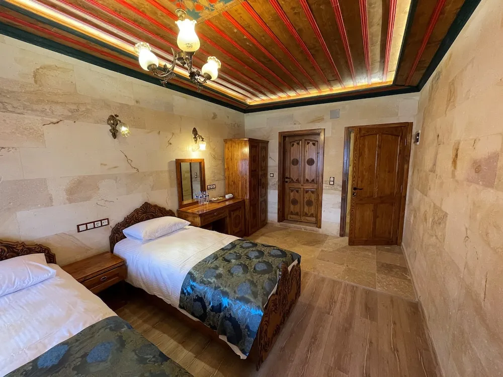 Deluxe Üç Kişilik Oda