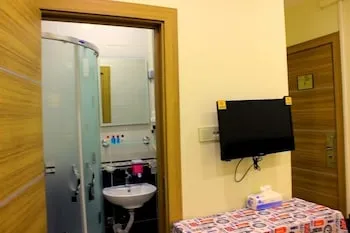 Hotelium 1