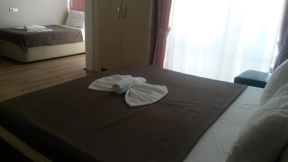 Standard Üç Kişilik Oda