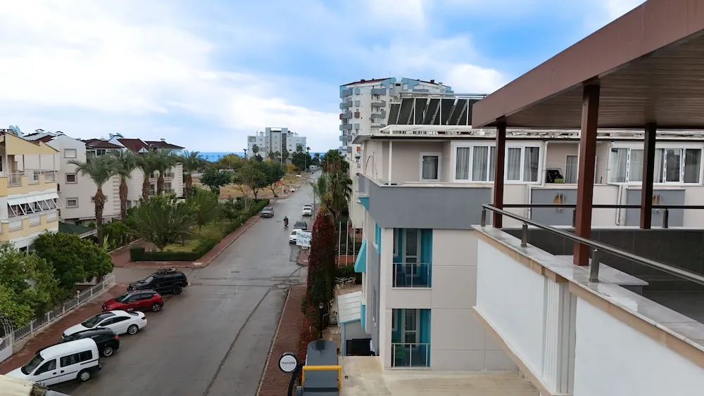 Studio Apartment with Sea View