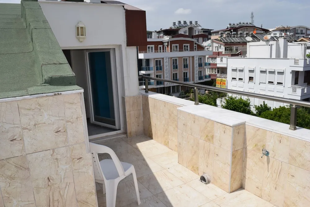 Studio Apartment with Sea View