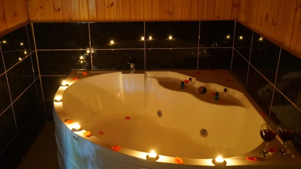 Luxury Tek Büyük Yataklı Oda