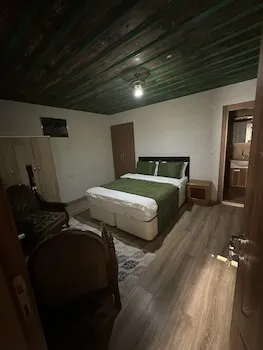 Kastorya Cave Hotel