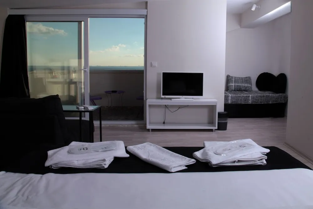 Çatı Katı Süiti (Penthouse)