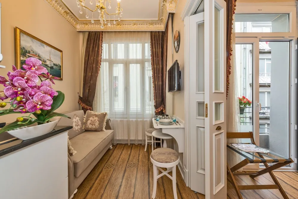 Superior Üç Kişilik Oda, 1 Yatak Odası (Single Use)