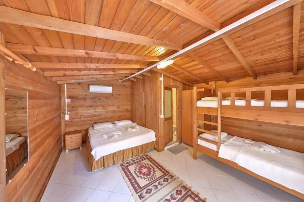 Bungalov (Quadruple)