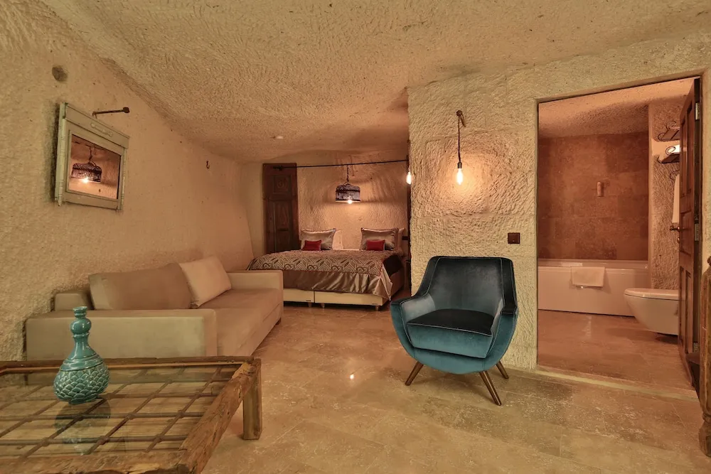 Honeymoon Süit, 1 En Büyük (King) Boy Yatak ve Çekyat