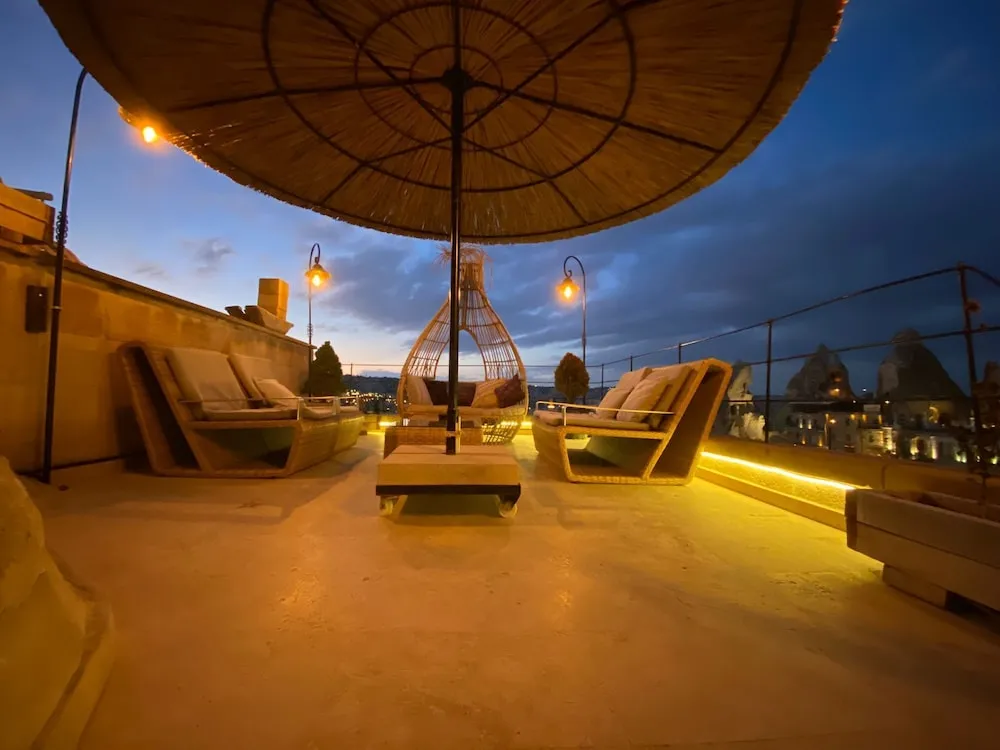Honeymoon Süit, 1 En Büyük (King) Boy Yatak ve Çekyat