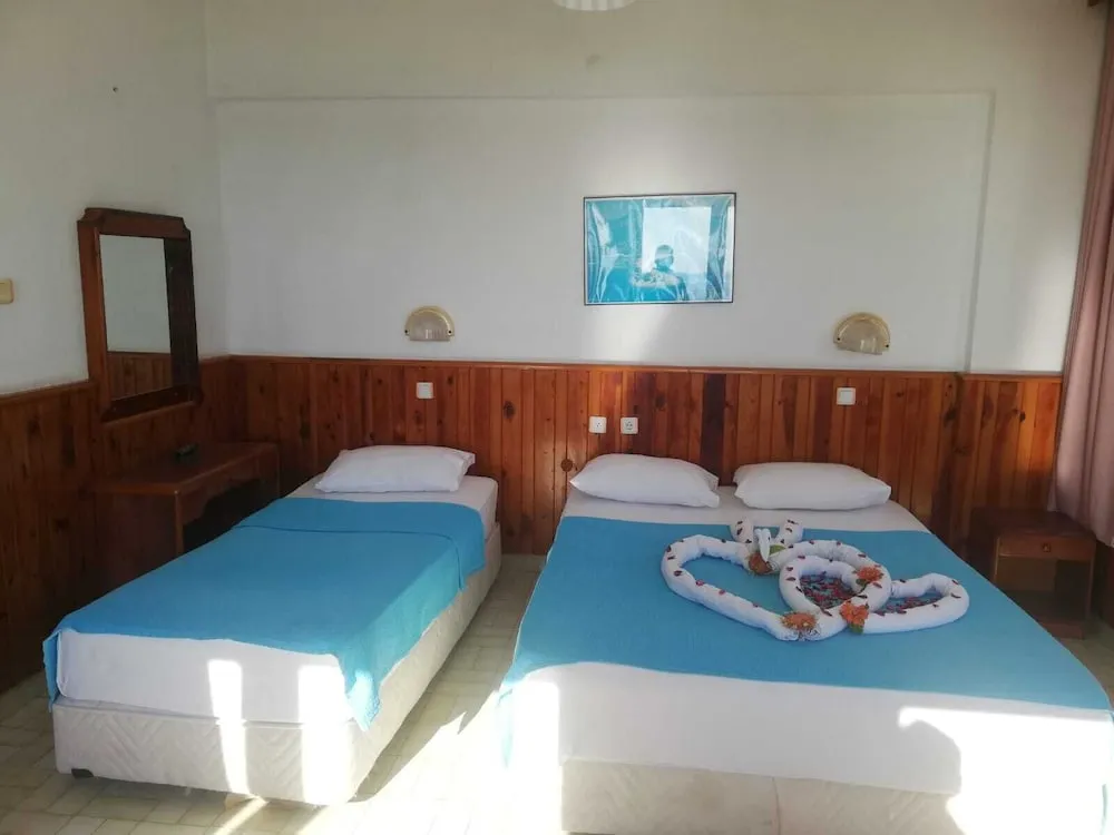 Standart Uc Kisilik Oda, 3 Tek Kisilik Yatak, Kismi Deniz Manzaral,