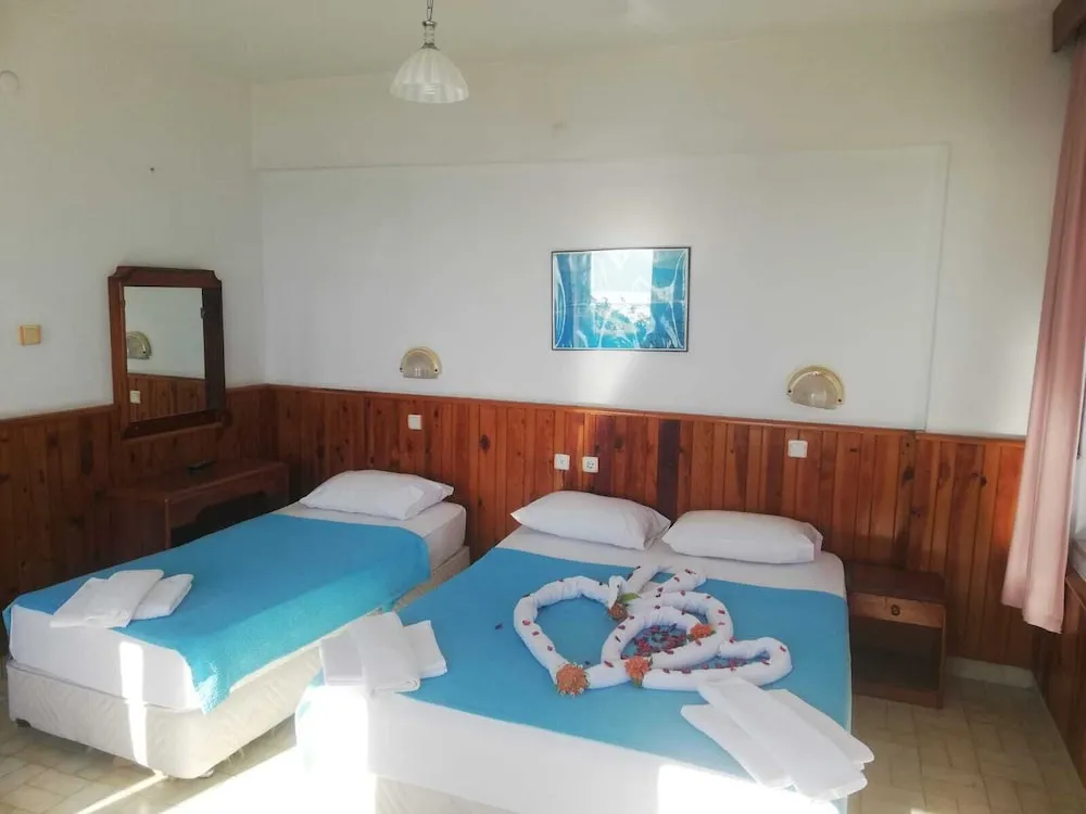 Standart Uc Kisilik Oda, 3 Tek Kisilik Yatak, Kismi Deniz Manzaral,