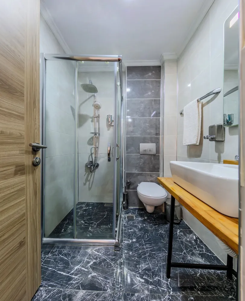 Deluxe Üç Kişilik Oda