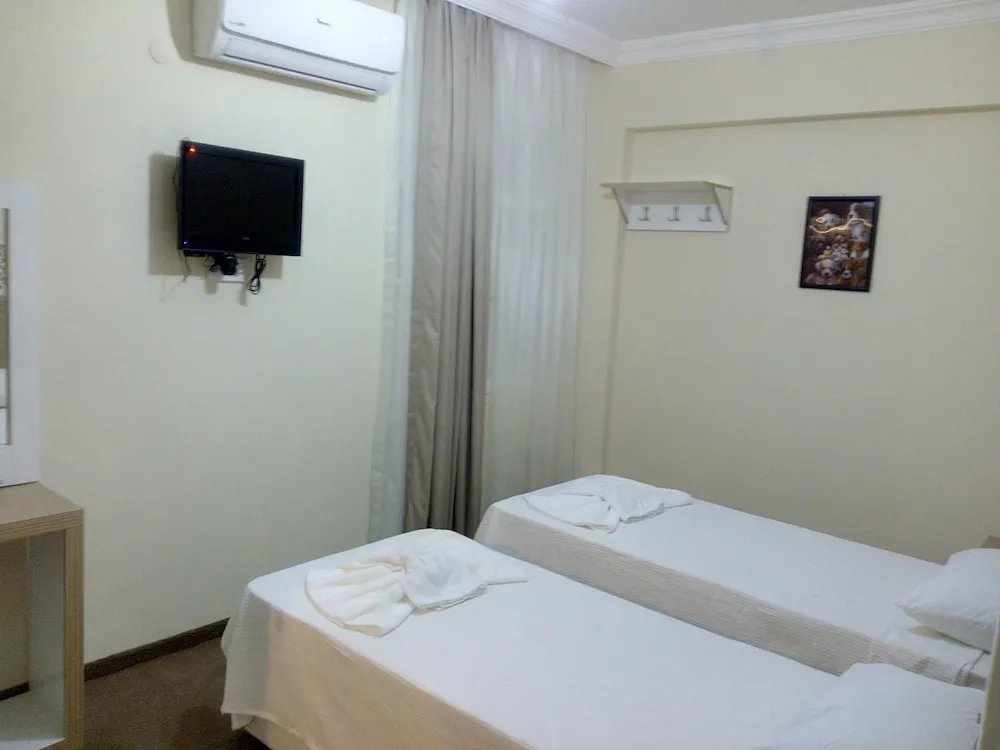 Standard İki Ayrı Yataklı Oda, 2 Tek Kişilik Yatak, Balkon, Bahçe Manzaralı