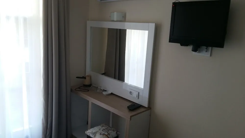 Standard İki Ayrı Yataklı Oda, 2 Tek Kişilik Yatak, Balkon, Bahçe Manzaralı