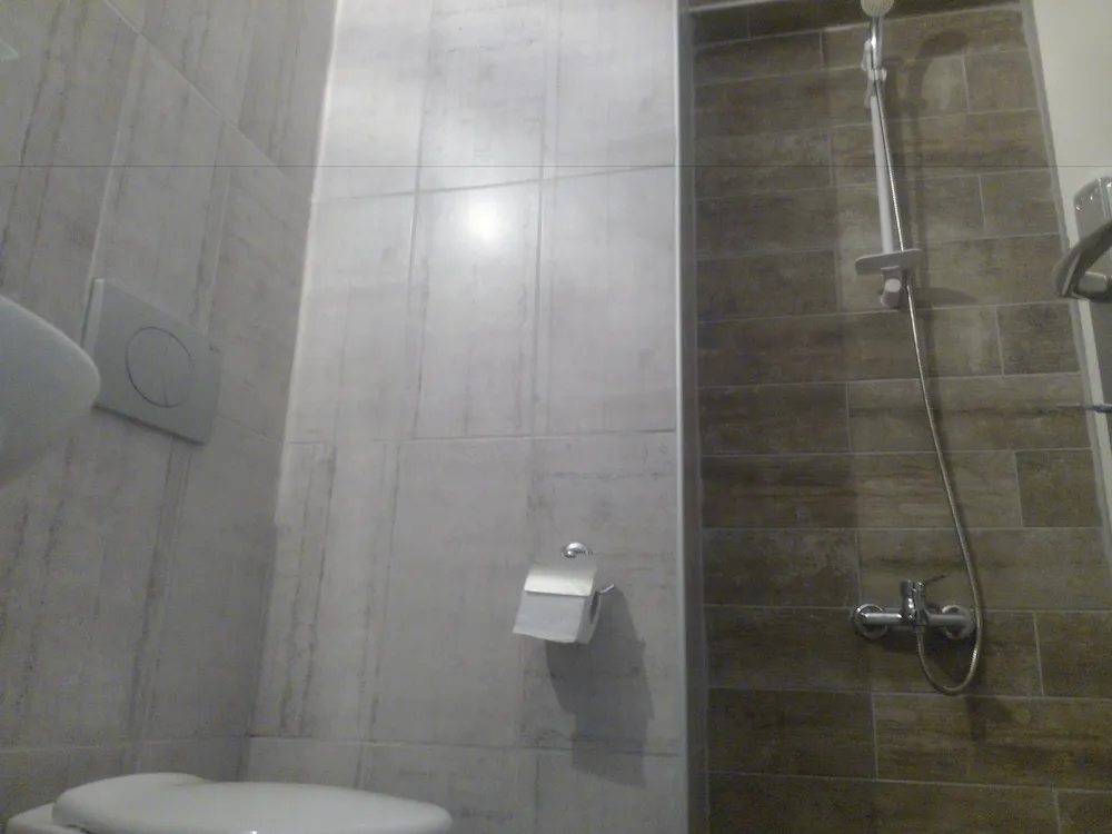 Standard Dört Kişilik Oda, Balkon