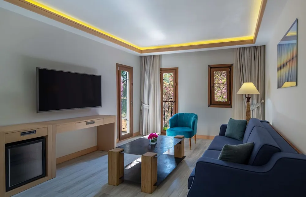 Queen Two Bedroom Suite