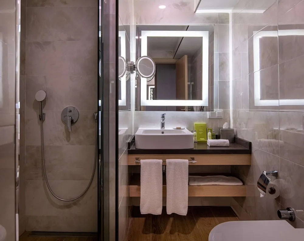 Twin Guest Room