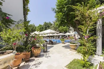 DoubleTree by Hilton Bodrum Marina Vista