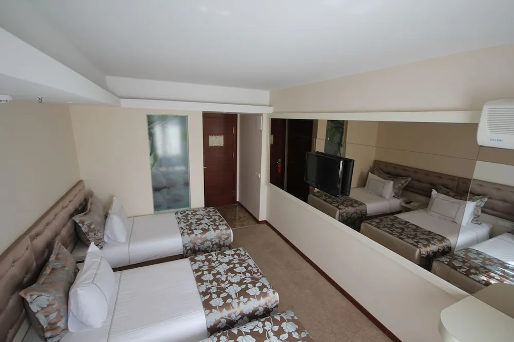 Connecting Family Rooms