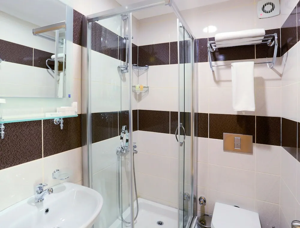 Standard Üç Kişilik Oda