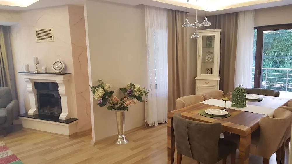 Apart Daire, Dağ Manzaralı