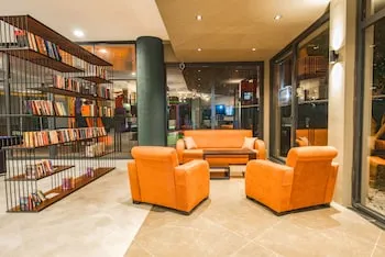 Kleopatra Tower Suite Hotel