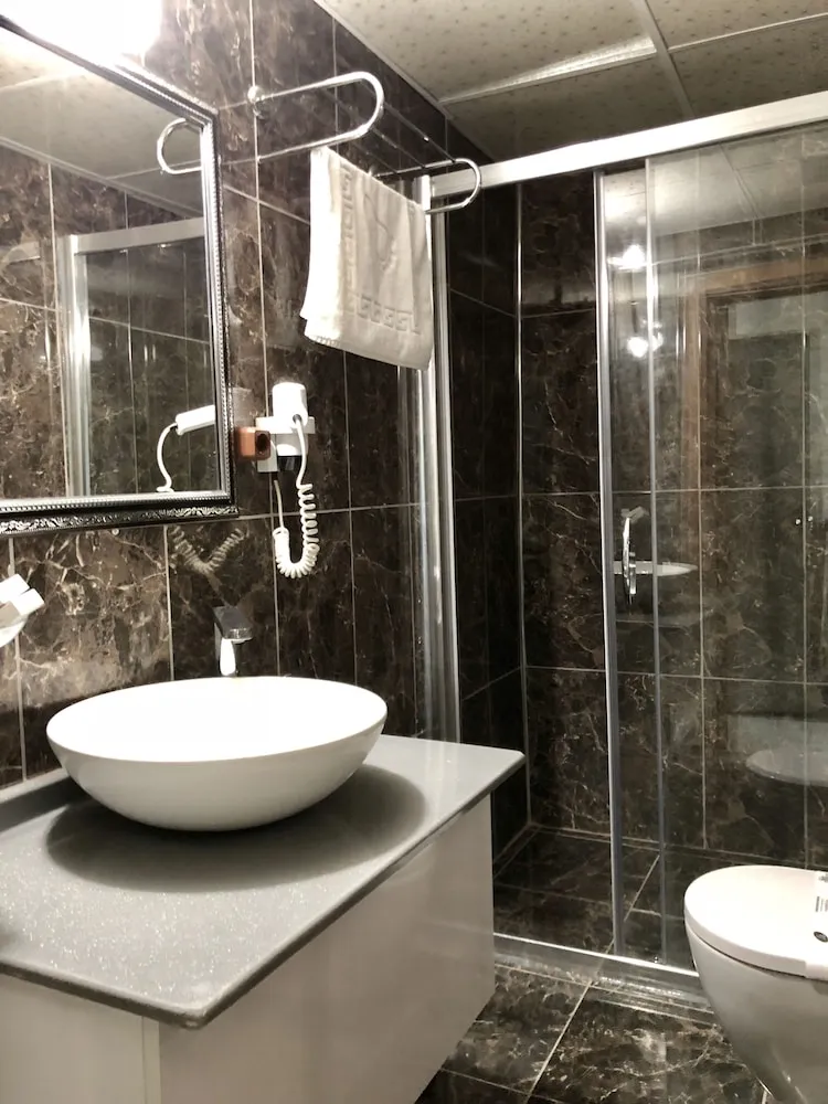 Standard Üç Kişilik Oda, Şehir Manzaralı