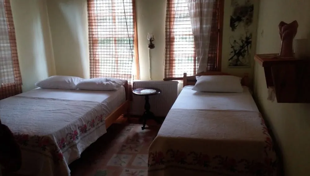 Luxury Üç Kişilik Oda