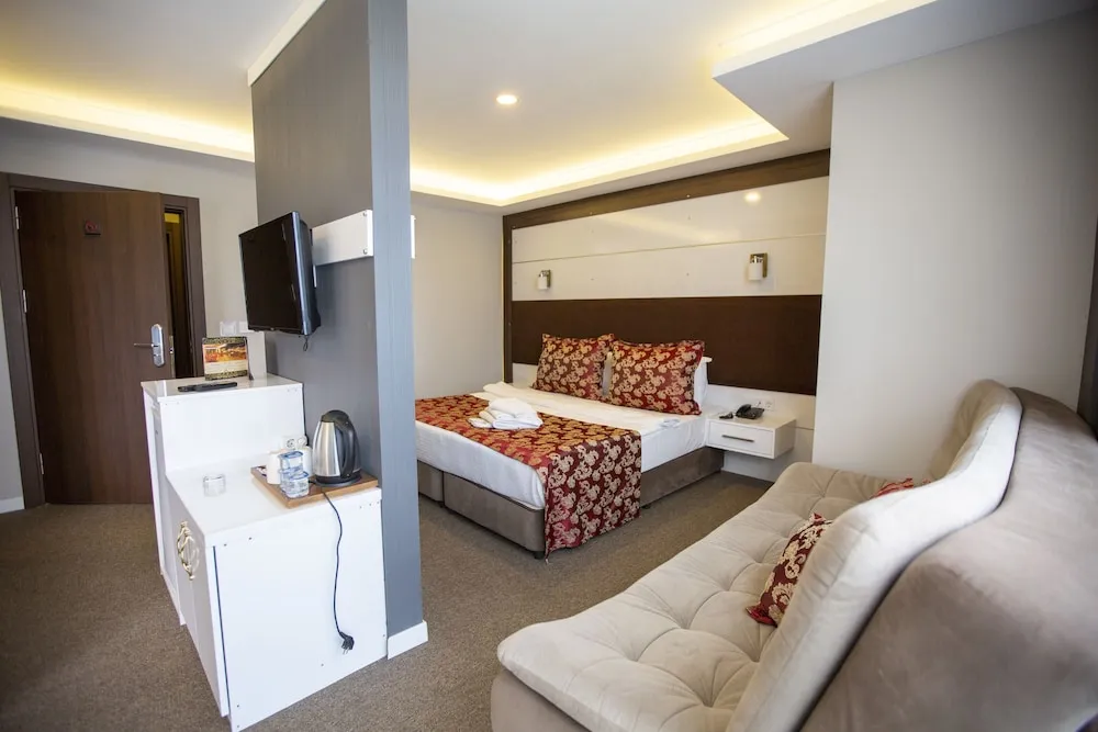 Deluxe Üç Kişilik Oda, Deniz Manzaralı