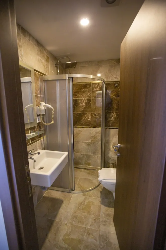 Deluxe Üç Kişilik Oda, Deniz Manzaralı