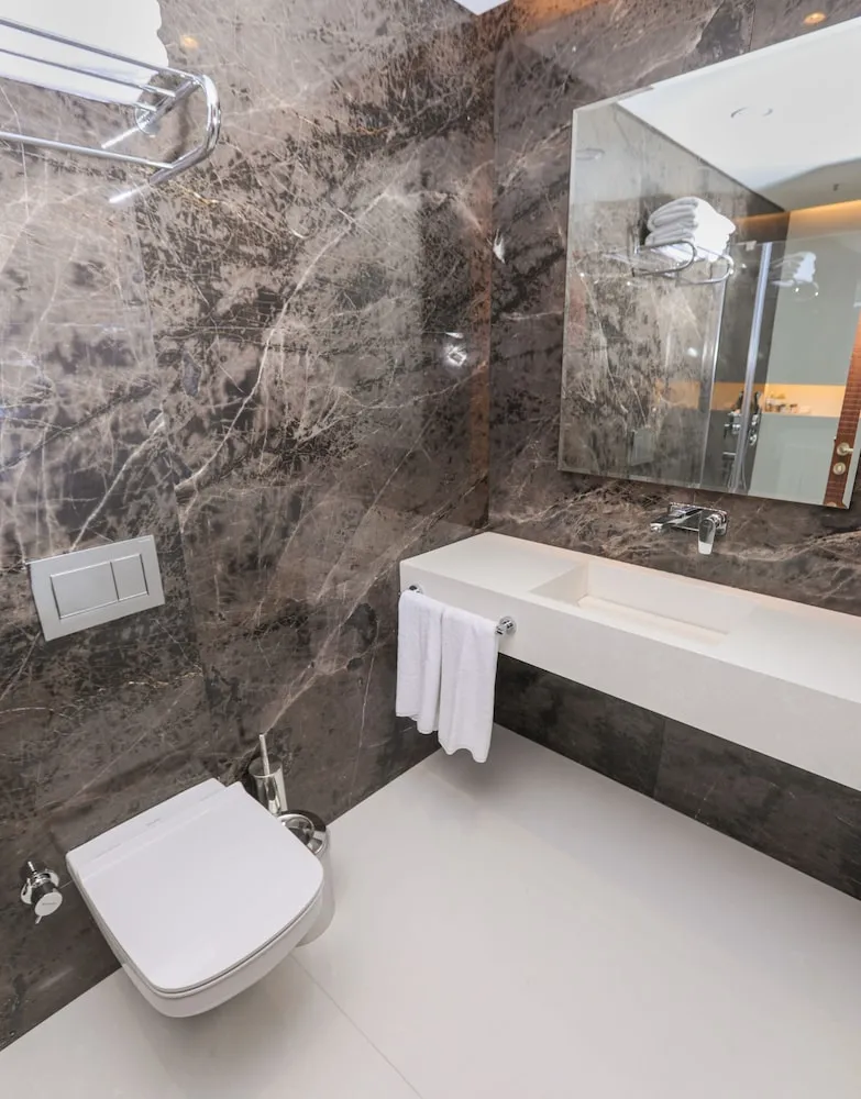 Premier Üç Kişilik Oda