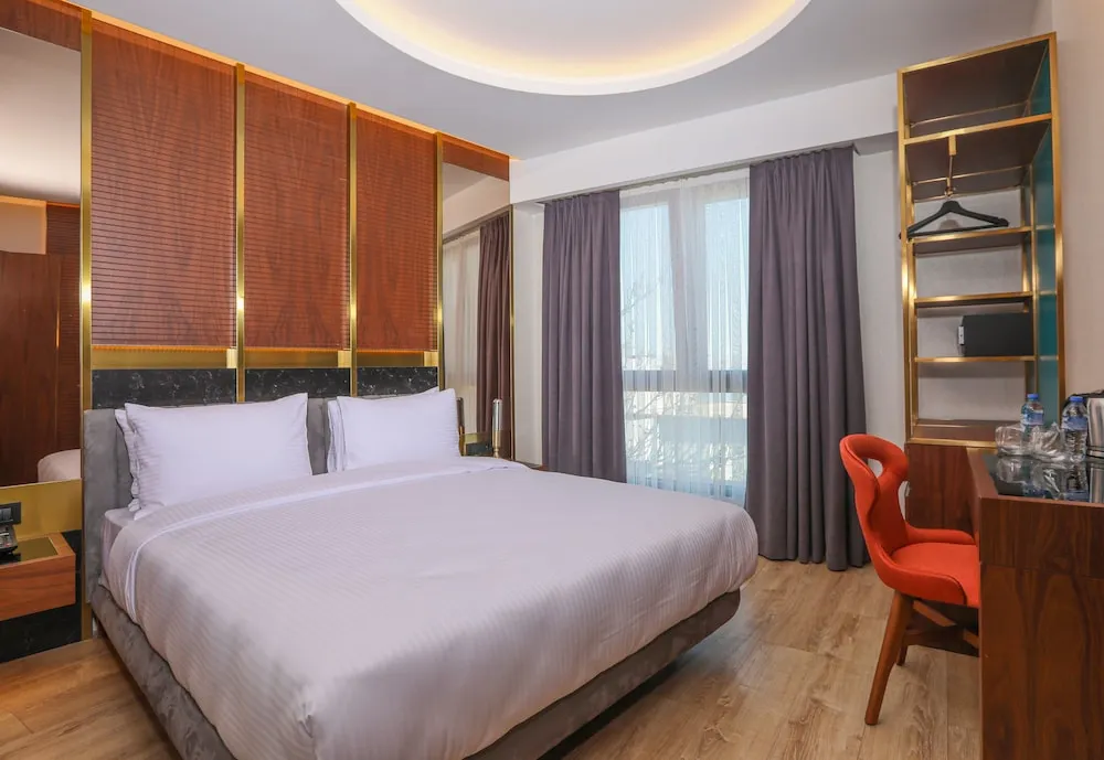 Premier Tek Büyük Yataklı Oda