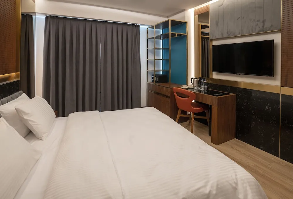 Premier Tek Büyük Yataklı Oda