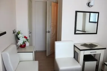 Glorina Hotel