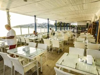 Regulus Beach Resort Hotel