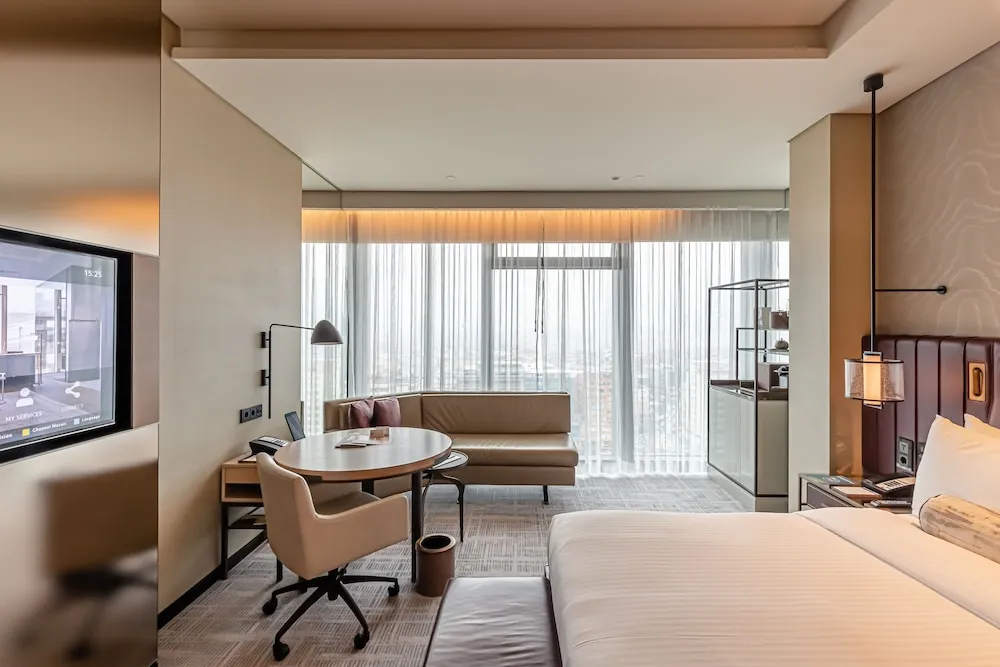 FAIRMONT Skyline