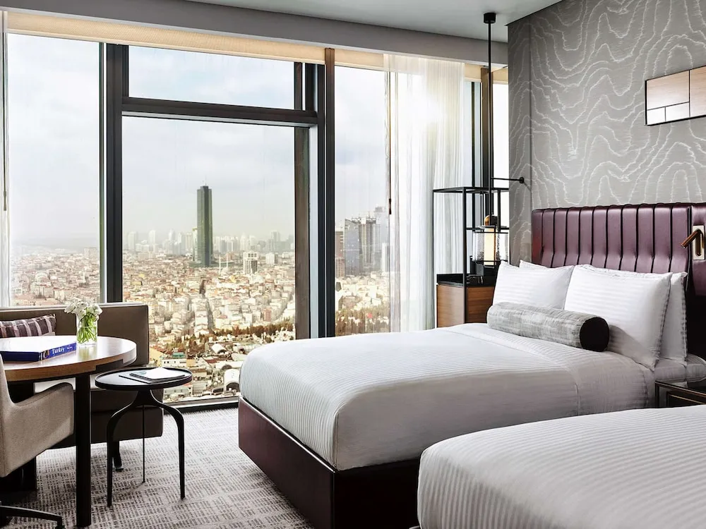 FAIRMONT Skyline