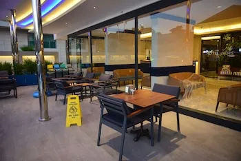 Oasis Otel