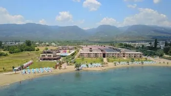Jura Hotels Altınoluk Thermal