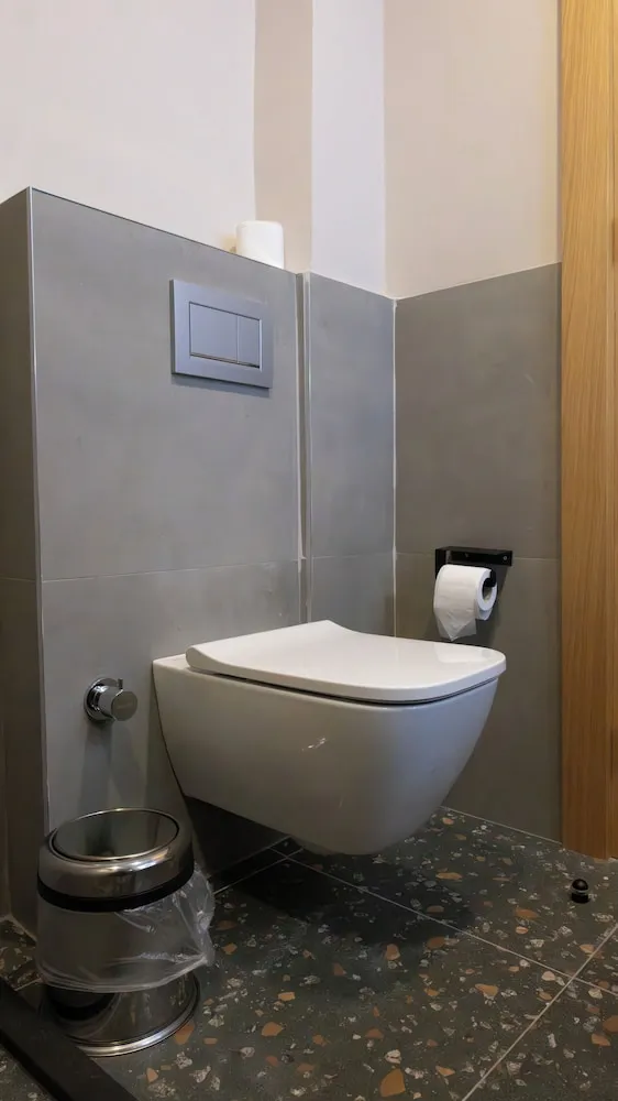 DELUXE DOUBLE ROOM CITY VIEW