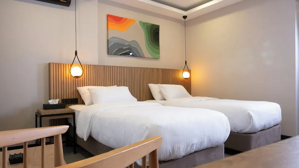 STANDARD TWIN ROOM